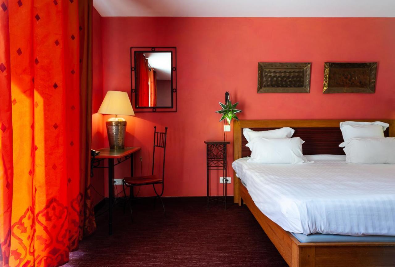 Hotel La Gentilhommiere Нюї-Сен-Жорж Екстер'єр фото